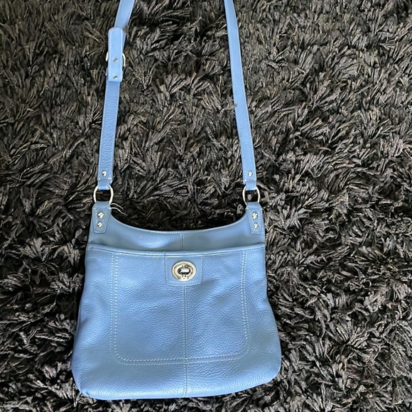 Light blue Coach cross body - Picture 2 of 7